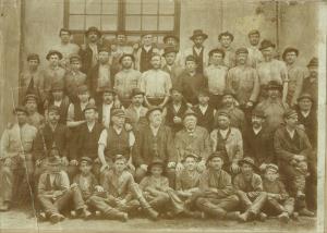 827 Delavci zelezarne Prevalje pred 1899_2